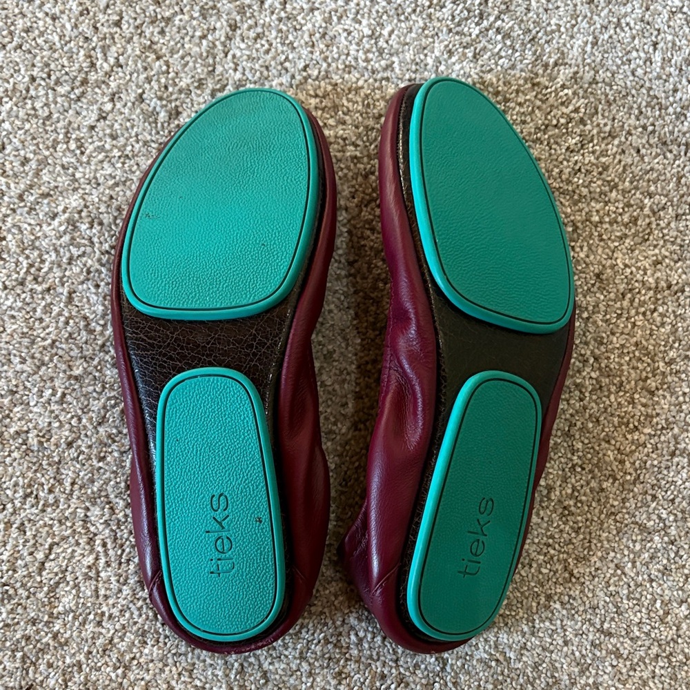 Tieks Burgundy Flats with Teal Detail - Picture 3 of 3